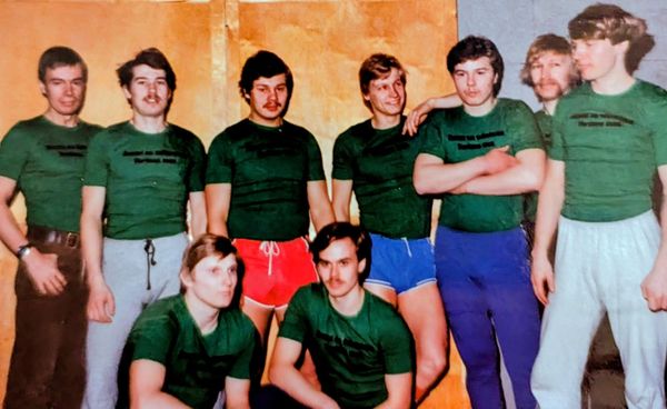 HyMK:n valmennusryhmä Hyvinkää, Sveitsin uimala 1978